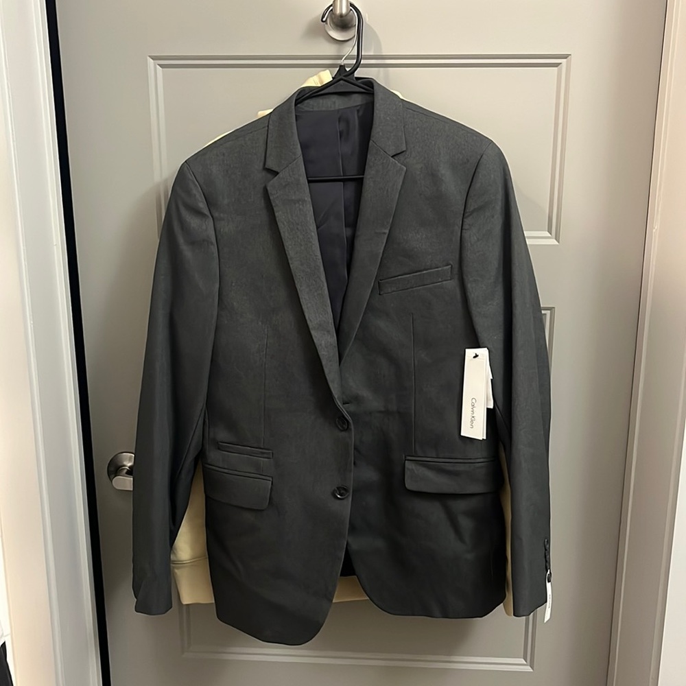Calvin Klein sport coat. Dark gray. Sz M